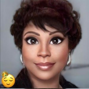 Meet your Posher, Stacie